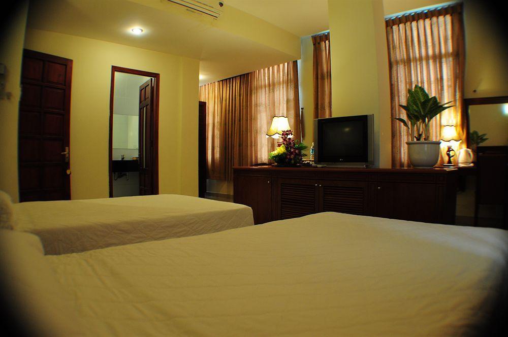 Hotel Khach San Phuoc Loc Tho 2 - 福禄寿 Thành Pho Ho Chí Minh Esterno foto